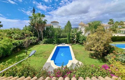 Resale - House - Detached Villa - Marbella - Nueva Andalucia