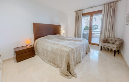 Resale - Apartment - Middle Floor Apartment - Estepona - Estepona Centro