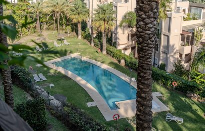 Resale - Apartment - Middle Floor Apartment - Estepona - Estepona Centro