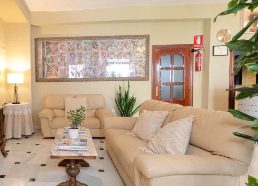 Resale - House - Semi-Detached House - Marbella - Marbella Centro