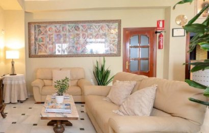 Resale - House - Semi-Detached House - Marbella - Marbella Centro