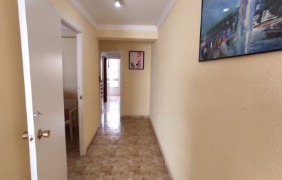 Resale - Apartment - Middle Floor Apartment - Fuengirola - Fuengirola Centro