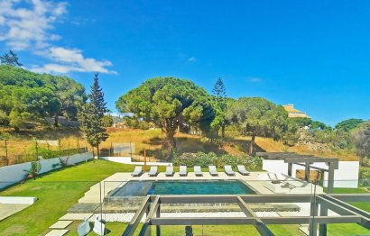 Resale - House - Detached Villa - Marbella - Elviria