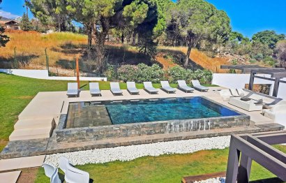 Resale - House - Detached Villa - Marbella - Elviria