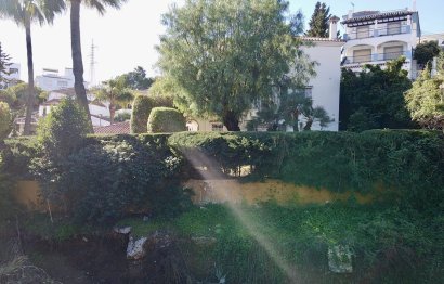 Resale - Plot - Land - Marbella - Nueva Andalucia