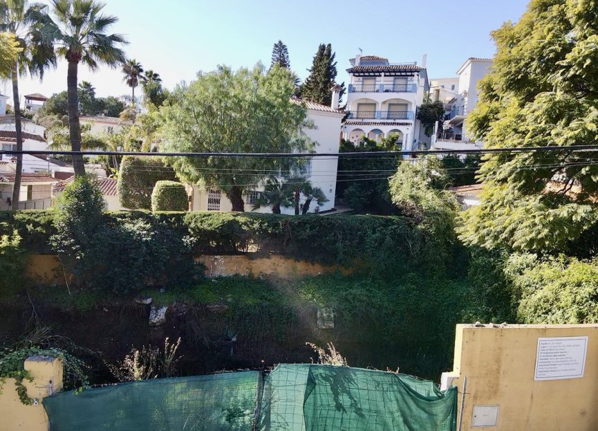 Resale - Plot - Land - Marbella - Nueva Andalucia