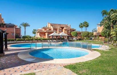 Resale - Apartment - Penthouse - Marbella - Nueva Andalucia