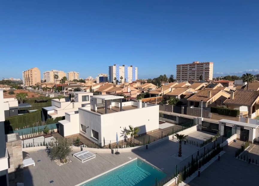 Resale - House - Detached Villa - Cartagena - Playa Honda