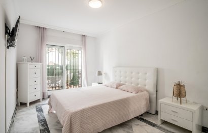 Resale - Apartment - Ground Floor Apartment - Marbella - Nueva Andalucia