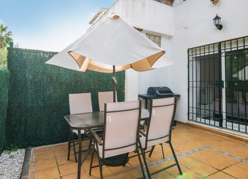 Resale - Apartment - Ground Floor Apartment - Marbella - Nueva Andalucia