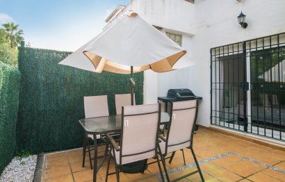 Resale - Apartment - Ground Floor Apartment - Marbella - Nueva Andalucia