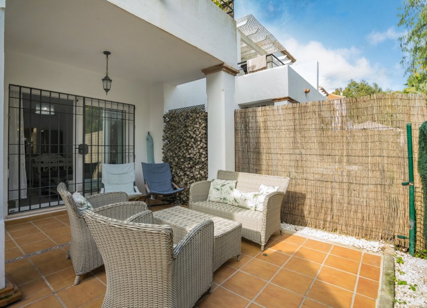 Resale - Apartment - Ground Floor Apartment - Marbella - Nueva Andalucia