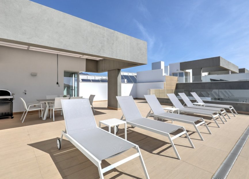 Resale - Apartment - Penthouse - Marbella - Nueva Andalucia