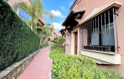 Resale - House - Semi-Detached House - Estepona - Estepona Centro