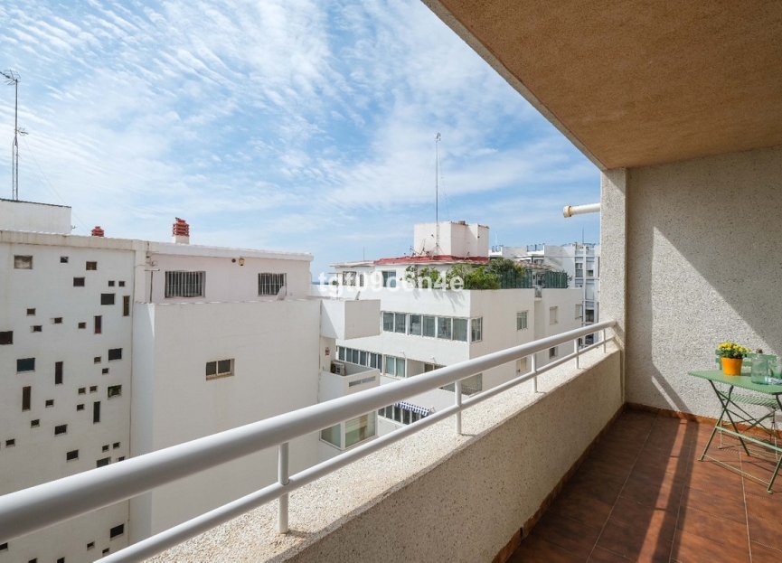 Resale - Apartment - Middle Floor Apartment - Marbella - Marbella Centro