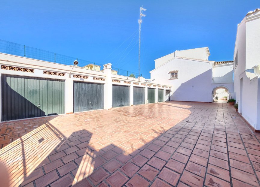 Reventa - House - Townhouse - Estepona - Estepona Centro