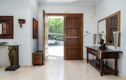 Reventa - House - Detached Villa - Marbella - Nueva Andalucia