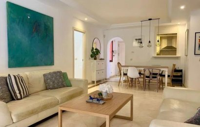 Resale - Apartment - Ground Floor Apartment - Marbella - Elviria