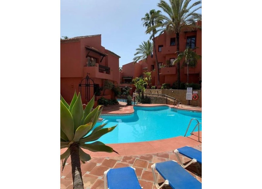 Resale - Apartment - Ground Floor Apartment - Marbella - Elviria