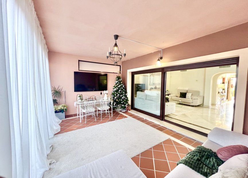 Resale - House - Townhouse - Estepona - Estepona Centro