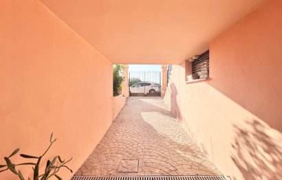 Resale - House - Townhouse - Estepona - Estepona Centro