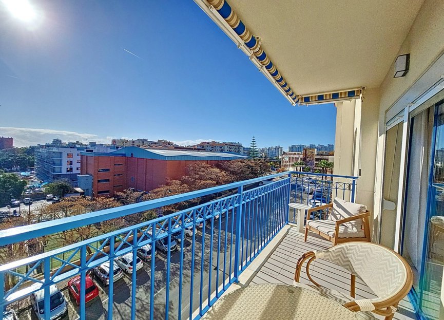 Resale - Apartment - Middle Floor Apartment - Estepona - Estepona Centro