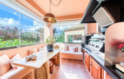 Resale - House - Townhouse - Estepona - Estepona Centro