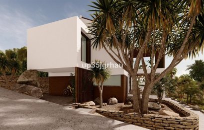 Resale - House - Detached Villa - Estepona - Estepona Centro