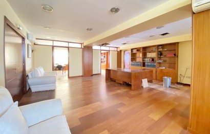 Resale - Apartment - Middle Floor Apartment - Marbella - Marbella Centro