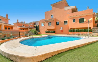 Resale - Apartment - Middle Floor Apartment - Marbella - Elviria