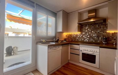 Resale - Apartment - Top Floor Apartment - Marbella - Nueva Andalucia