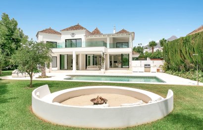 Resale - House - Detached Villa - Marbella - Nueva Andalucia