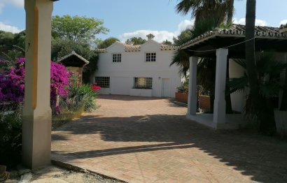 Resale - House - Detached Villa - Benahavís - La Quinta