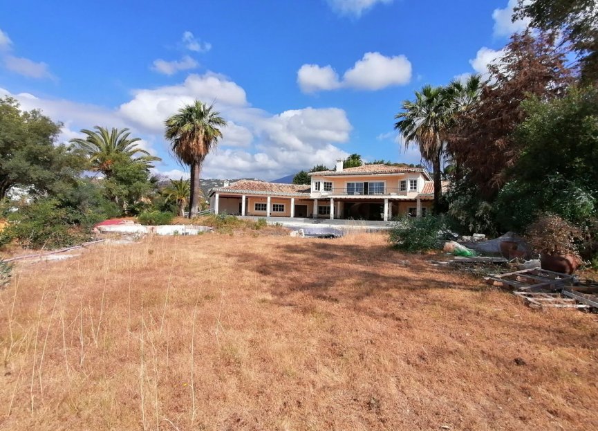 Resale - House - Detached Villa - Benahavís - La Quinta