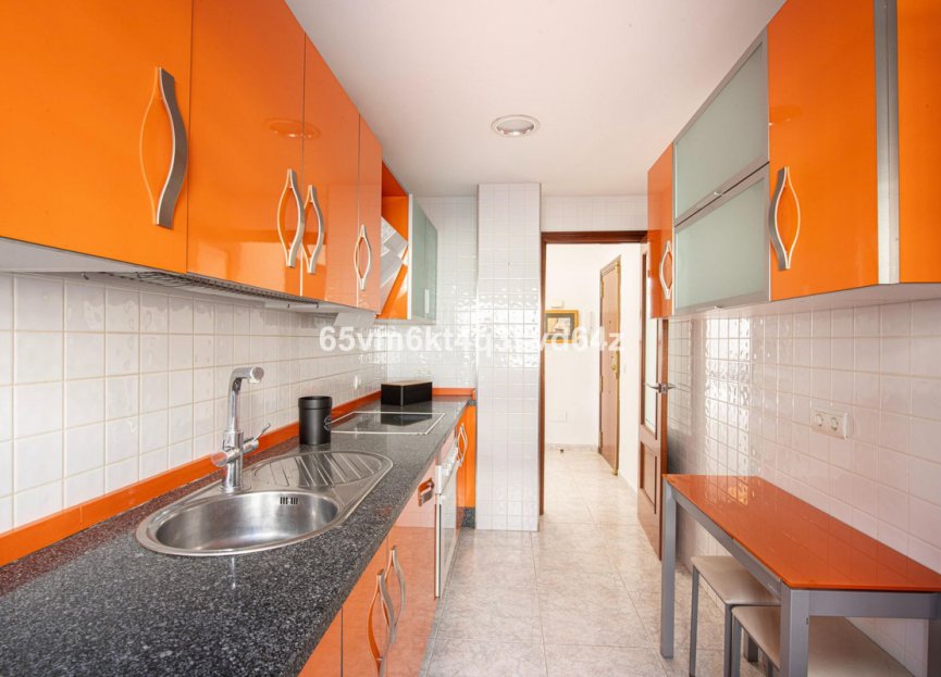 Resale - Apartment - Middle Floor Apartment - Fuengirola - Fuengirola Centro