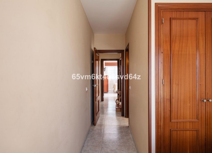 Resale - Apartment - Middle Floor Apartment - Fuengirola - Fuengirola Centro