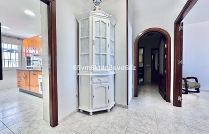 Resale - Apartment - Middle Floor Apartment - Fuengirola - Fuengirola Centro