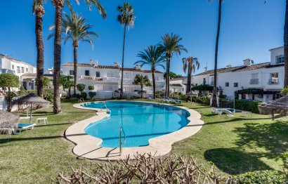 Resale - House - Townhouse - Marbella - Nueva Andalucia