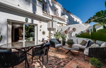 Resale - House - Townhouse - Marbella - Nueva Andalucia