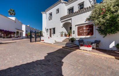 Resale - House - Townhouse - Marbella - Nueva Andalucia