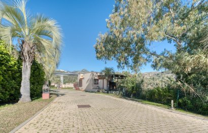 Resale - House - Detached Villa - Benahavís - Benahavís Centro