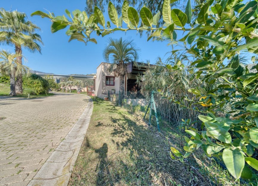 Resale - House - Detached Villa - Benahavís - Benahavís Centro