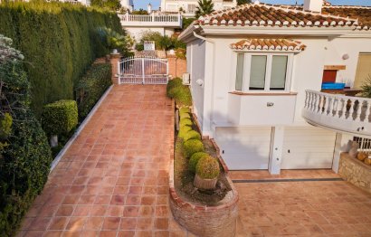 Resale - House - Detached Villa - Mijas - El Chaparral