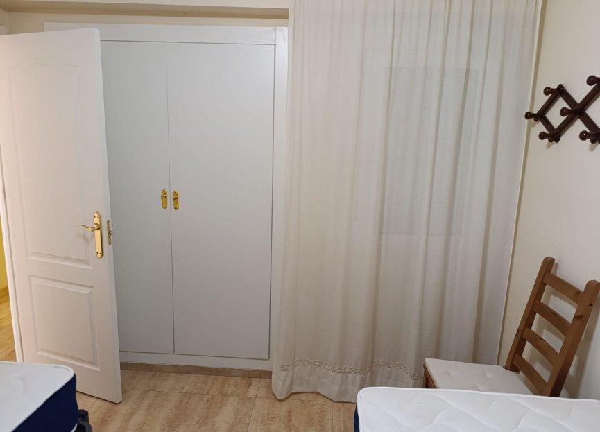 Resale - Apartment - Middle Floor Apartment - Fuengirola - Fuengirola Centro