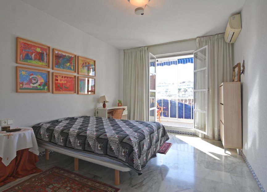 Resale - Apartment - Middle Floor Apartment - Fuengirola - Fuengirola Centro