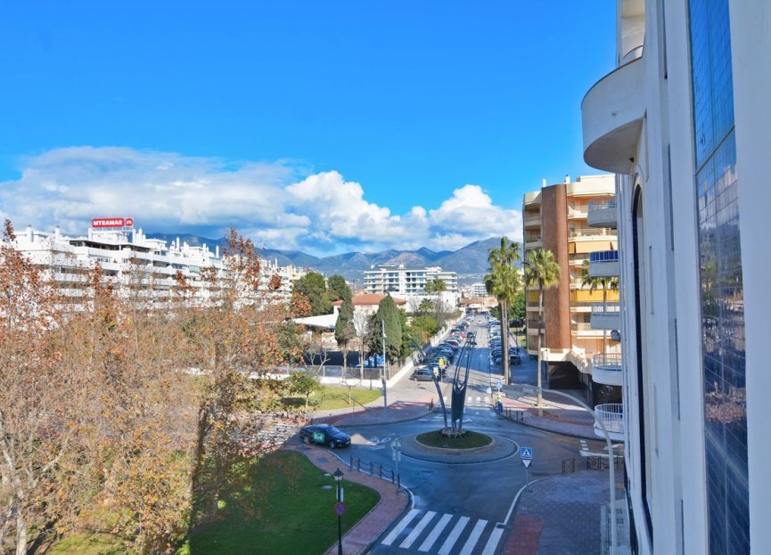 Resale - Apartment - Middle Floor Apartment - Fuengirola - Fuengirola Centro