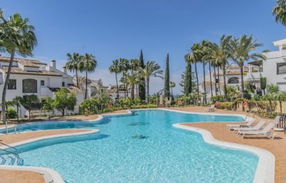 Resale - Apartment - Middle Floor Apartment - Marbella - Sierra Blanca