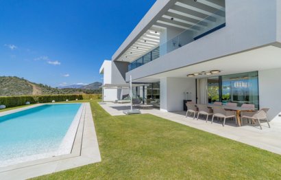 Resale - House - Detached Villa - Benahavís - Los Arqueros