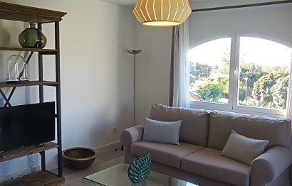 Resale - Apartment - Middle Floor Apartment - Marbella - Guadalmina Alta