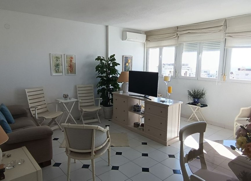 Resale - Apartment - Middle Floor Apartment - Marbella - Marbella Centro